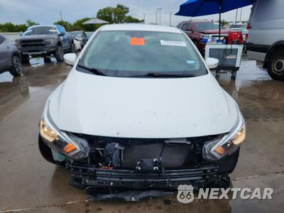 Piąte zdjęcie samochodu w środku: 2020 NISSAN VERSA SV VIN:3N1CN8EV7LL848436 - miniatura