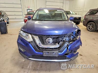 Piąte zdjęcie samochodu w środku: 2018 NISSAN ROGUE SL VIN:JN8AT2MV1JW318709 - miniatura