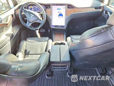 Zdjęcie 8 z 14 samochodu: 2019 TESLA MODEL X VIN:5YJXCBE27KF212359 - miniatura