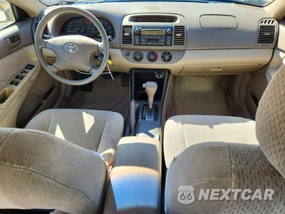 Zdjęcie 8 z 13 samochodu: 2004 TOYOTA CAMRY LE VIN:4T1BE32K94U361893 - miniatura
