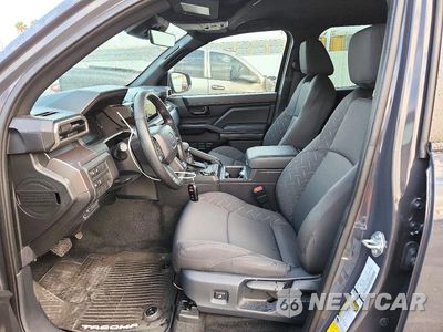 Zdjęcie 7 z 12 samochodu: 2025 TOYOTA TACOMA SR5 VIN:3TMLB5JN8SM201496 - miniatura