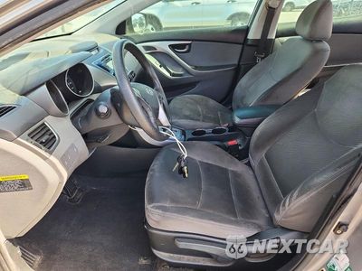 Zdjęcie 7 z 12 samochodu: 2013 HYUNDAI ELANTRA GLS VIN:KMHDH4AE8DU712004 - miniatura