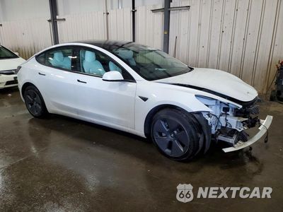 Czwarte zdjęcie samochodu z boku: 2022 TESLA MODEL 3 VIN:5YJ3E1EB9NF362092 - miniatura