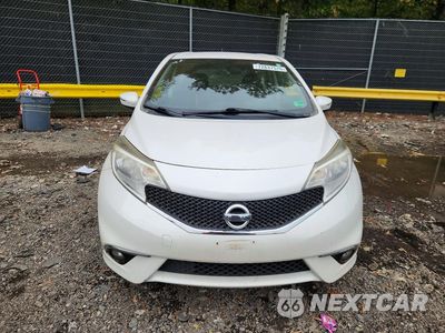 Piąte zdjęcie samochodu w środku: 2015 NISSAN VERSA NOTE SR VIN:3N1CE2CP3FL436245 - miniatura