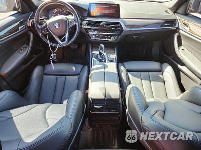 Zdjęcie 8 z 12 samochodu: 2019 BMW 530 I VIN:WBAJA5C53KBX87990 - miniatura
