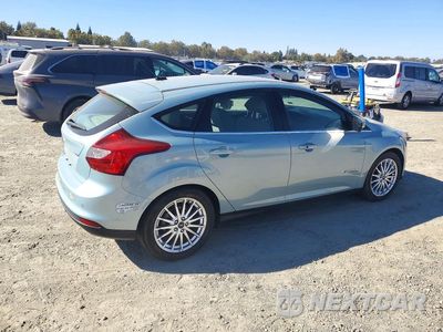 Trzecie zdjęcie samochodu z tyłu: 2013 FORD FOCUS BEV VIN:1FADP3R45DL222564 - miniatura