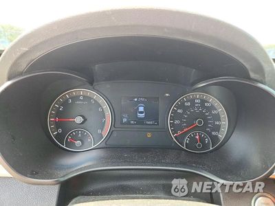 Zdjęcie 9 z 12 samochodu: 2019 KIA OPTIMA S VIN:5XXGT4L32KG377479 - miniatura
