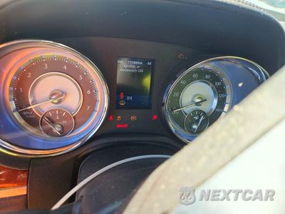 Zdjęcie 9 z 13 samochodu: 2012 CHRYSLER 300 LIMITED VIN:2C3CCACG4CH277452 - miniatura