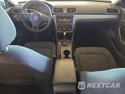 Zdjęcie 8 z 12 samochodu: 2012 VOLKSWAGEN PASSAT S VIN:1VWAH7A33CC056397 - miniatura