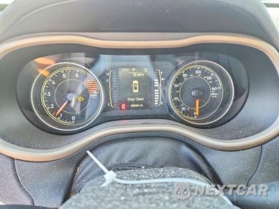 Zdjęcie 9 z 13 samochodu: 2017 JEEP CHEROKEE LATITUDE VIN:1C4PJMCS3HW648277 - miniatura