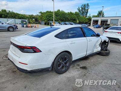 Trzecie zdjęcie samochodu z tyłu: 2025 HONDA ACCORD SE VIN:1HGCY1F4XSA070786 - miniatura
