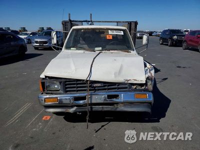 Piąte zdjęcie samochodu w środku: 1988 TOYOTA PICKUP CAB CHASSIS RN75 VIN:JT5RN75T4J0024092 - miniatura