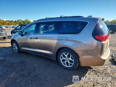 Drugie zdjęcie samochodu z przodu: 2017 CHRYSLER PACIFICA TOURING L VIN:2C4RC1BG3HR777434 - miniatura