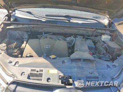 Zdjęcie 12 z 13 samochodu: 2017 TOYOTA HIGHLANDER SE VIN:5TDJZRFH5HS413729 - miniatura