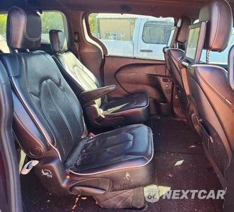 Zdjęcie 11 z 13 samochodu: 2018 CHRYSLER PACIFICA LIMITED VIN:2C4RC1GG0JR321678 - miniatura