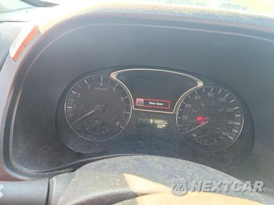 Zdjęcie 9 z 13 samochodu: 2015 NISSAN PATHFINDER SL VIN:5N1AR2MM7FC715119 - miniatura