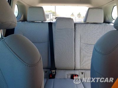 Zdjęcie 10 z 13 samochodu: 2024 TOYOTA COROLLA CROSS L VIN:7MUAAABG0RV095077 - miniatura