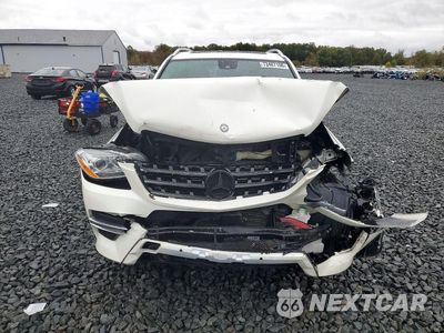 Piąte zdjęcie samochodu w środku: 2015 MERCEDES-BENZ ML 350 4MATIC VIN:4JGDA5HB6FA516010 - miniatura
