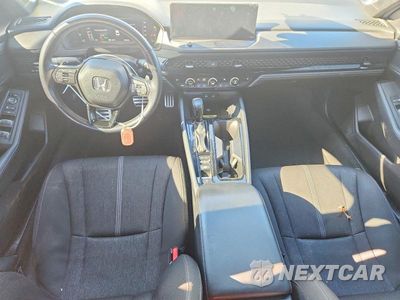 Zdjęcie 8 z 12 samochodu: 2025 HONDA ACCORD HYBRID SPORT VIN:1HGCY2F54SA025938 - miniatura