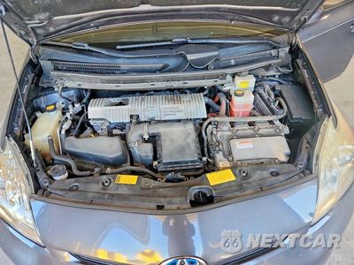 Zdjęcie 11 z 12 samochodu: 2012 TOYOTA PRIUS THREE VIN:JTDKN3DU8C1565555 - miniatura