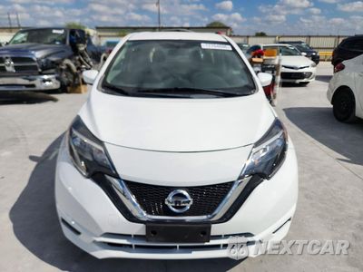 Piąte zdjęcie samochodu w środku: 2019 NISSAN VERSA NOTE S VIN:3N1CE2CP3KL356700 - miniatura
