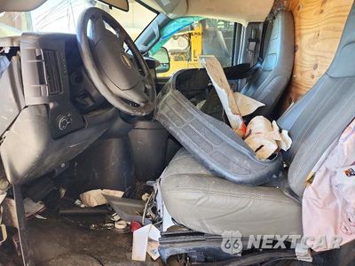 Zdjęcie 7 z 13 samochodu: 2021 CHEVROLET EXPRESS G2500 VIN:1GCWGAF74M1168238 - miniatura