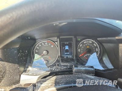 Zdjęcie 9 z 12 samochodu: 2023 TOYOTA TACOMA SR V6 VIN:3TYCZ5AN8PT149360 - miniatura