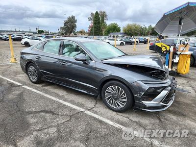 Czwarte zdjęcie samochodu z boku: 2025 HYUNDAI SONATA HYBRID SEL VIN:KMHL34JJ2SA121625 - miniatura