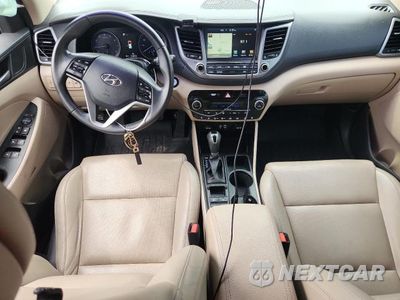 Zdjęcie 8 z 13 samochodu: 2017 HYUNDAI TUCSON LIMITED VIN:KM8J33A29HU480598 - miniatura