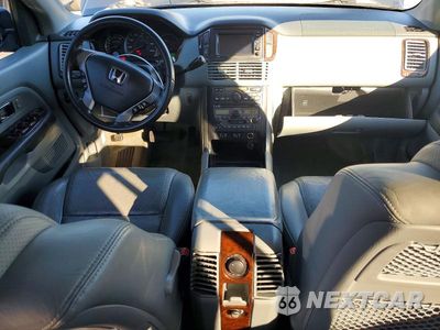 Zdjęcie 8 z 13 samochodu: 2004 HONDA PILOT EXL VIN:2HKYF18754H568858 - miniatura
