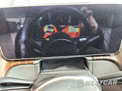 Zdjęcie 9 z 12 samochodu: 2024 MERCEDES-BENZ S MERCEDES-MAYBACH S 580 4M VIN:W1K6X7GB2RA255042 - miniatura