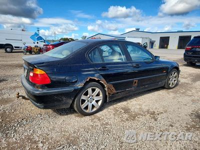 Trzecie zdjęcie samochodu z tyłu: 2001 BMW 325 I VIN:WBAAV33401FV03027 - miniatura