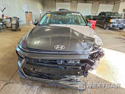 Piąte zdjęcie samochodu w środku: 2026 HYUNDAI SONATA HYBRID BLUE VIN:KMHL24JJ9TA166405 - miniatura