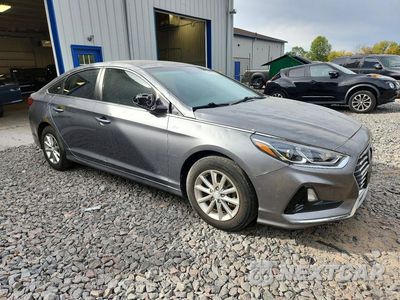 Czwarte zdjęcie samochodu z boku: 2018 HYUNDAI SONATA SE VIN:5NPE24AF8JH668983 - miniatura