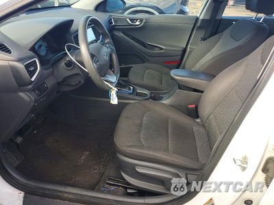 Zdjęcie 7 z 12 samochodu: 2017 HYUNDAI IONIQ BLUE VIN:KMHC65LC5HU030609 - miniatura
