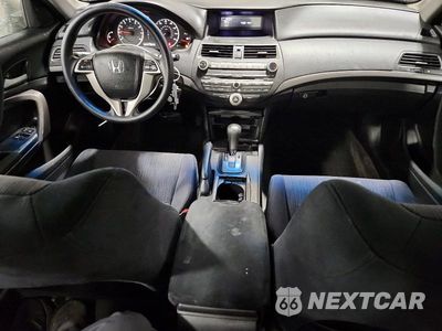 Zdjęcie 8 z 12 samochodu: 2011 HONDA ACCORD LX-S VIN:1HGCS1B33BA005650 - miniatura
