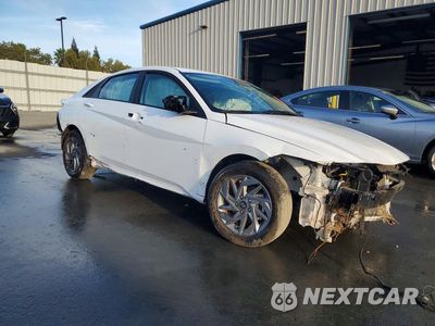 Czwarte zdjęcie samochodu z boku: 2026 HYUNDAI ELANTRA HYBRID BLUE VIN:KMHLM4DJ2TU205629 - miniatura