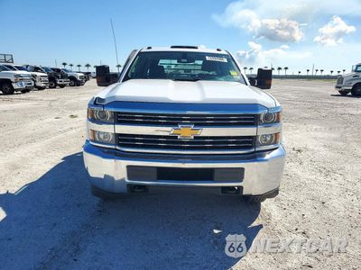 Piąte zdjęcie samochodu w środku: 2018 CHEVROLET SILVERADO C3500 VIN:1GB4CYCG9JF224158 - miniatura