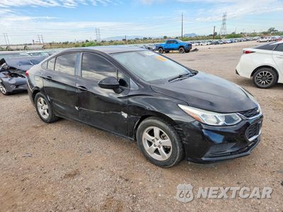 Czwarte zdjęcie samochodu z boku: 2018 CHEVROLET CRUZE LS VIN:1G1BC5SM7J7151397 - miniatura