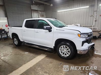 Czwarte zdjęcie samochodu z boku: 2024 CHEVROLET SILVERADO K1500 LT VIN:1GCPDDEK9RZ317997 - miniatura