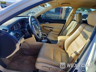 Zdjęcie 7 z 13 samochodu: 2011 HONDA ACCORD SE VIN:1HGCP2F68BA156964 - miniatura