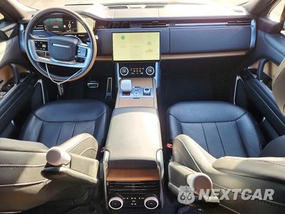 Zdjęcie 8 z 13 samochodu: 2023 LAND ROVER RANGE ROVER SV VIN:SALKU9E70PA049896 - miniatura