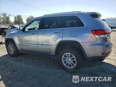 Drugie zdjęcie samochodu z przodu: 2020 JEEP GRAND CHEROKEE LAREDO VIN:1C4RJFAGXLC120295 - miniatura