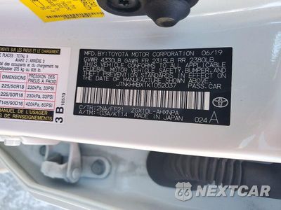 Zdjęcie 14 z 14 samochodu: 2019 TOYOTA C-HR XLE VIN:JTNKHMBX1K1052037 - miniatura