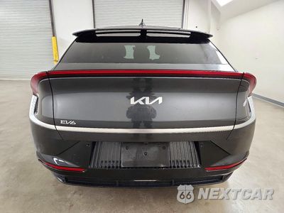 Zdjęcie 6 z 13 samochodu: 2023 KIA EV6 WIND VIN:KNDC34LAXP5602207 - miniatura