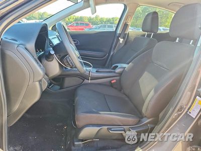 Zdjęcie 7 z 13 samochodu: 2017 HONDA HR-V LX VIN:3CZRU6H30HG701040 - miniatura