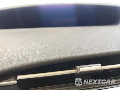 Zdjęcie 9 z 13 samochodu: 2015 TOYOTA PRIUS THREE VIN:JTDKN3DU5F1912795 - miniatura