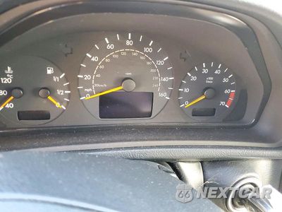 Zdjęcie 9 z 12 samochodu: 2001 MERCEDES-BENZ CLK 320 VIN:WDBLJ65G51F180107 - miniatura