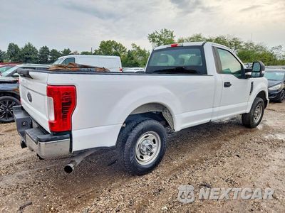 Trzecie zdjęcie samochodu z tyłu: 2019 FORD F250 SUPER DUTY VIN:1FTBF2A67KED56215 - miniatura