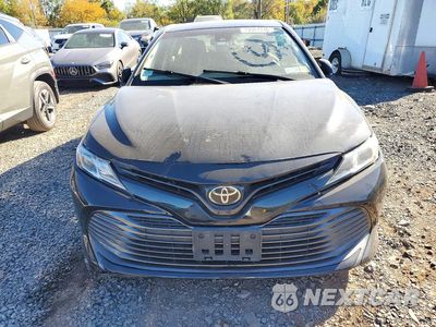 Piąte zdjęcie samochodu w środku: 2018 TOYOTA CAMRY LE VIN:JTNB11HK6J3017026 - miniatura